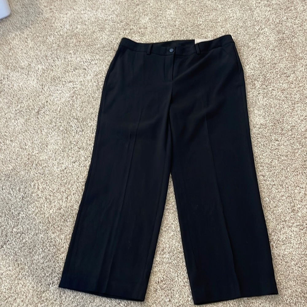 COPY - CHICOS NWT, size 16R black dress pants 👖 wide leg, gorgeous